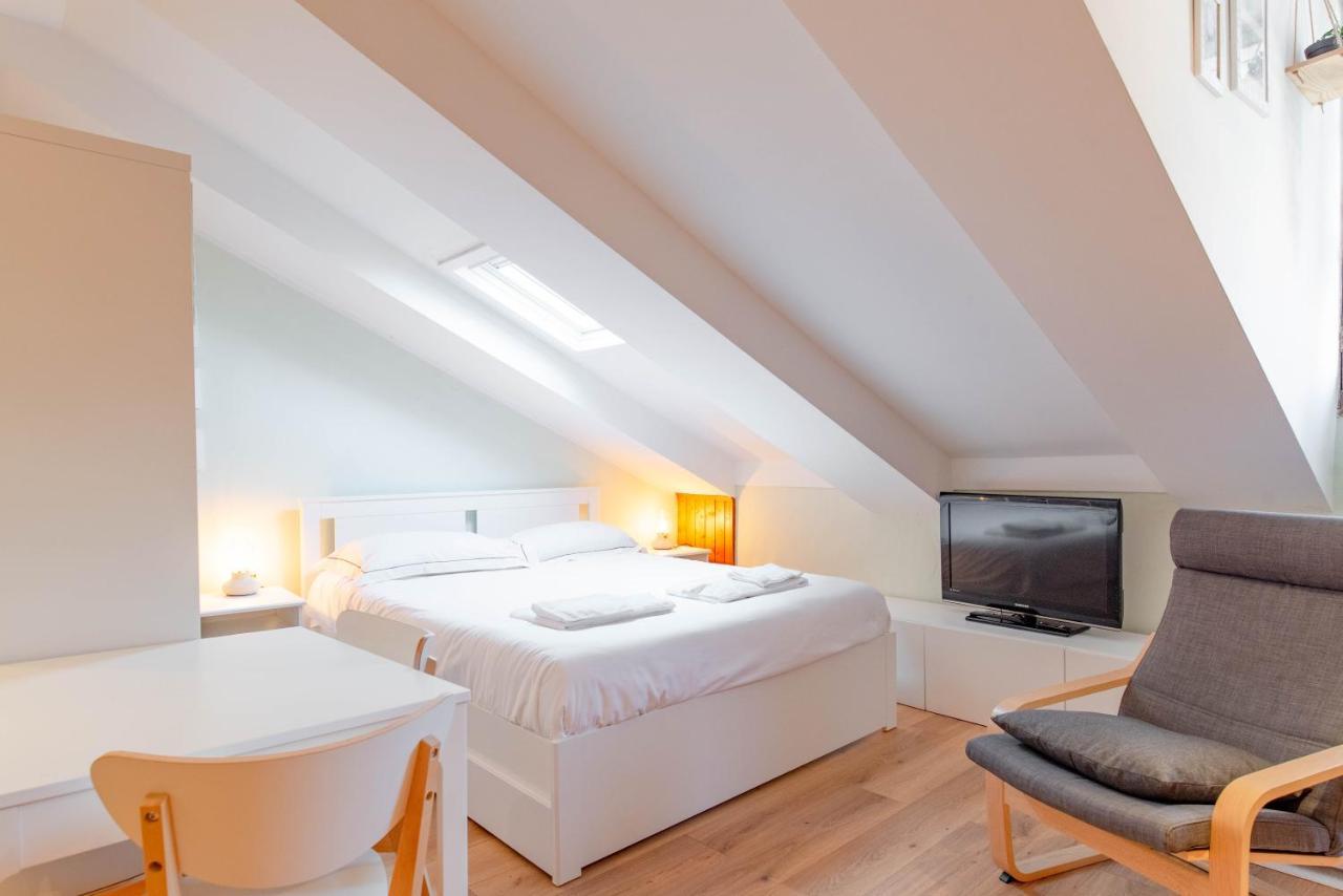 Nella Casa Del Pittore Turin Bagian luar foto