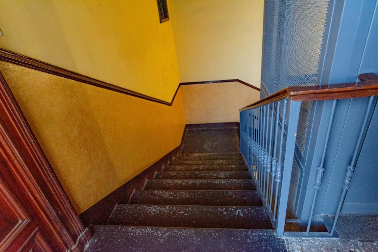 Nella Casa Del Pittore Turin Bagian luar foto